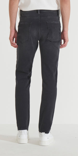 JEANS "CLEVE" SLIM STRAIGHT FIT IN BLACK BLACK DENIM