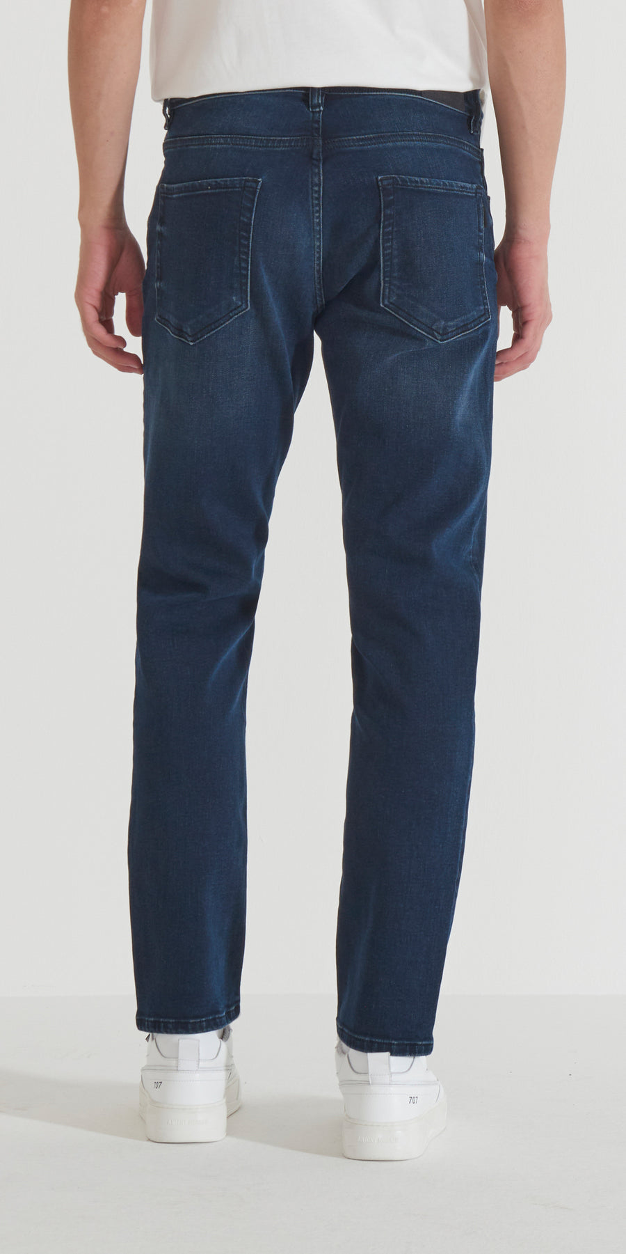 JEANS "CLEVE" SLIM STRAIGHT FIT IN BLUE BLACK DENIM